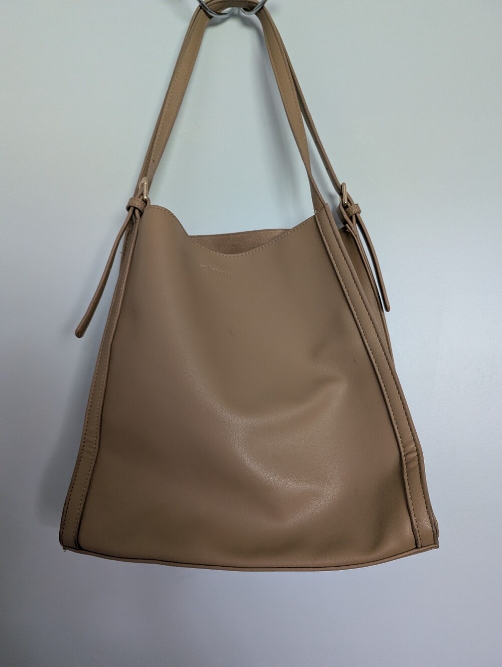 Antik Kraft Women’s Tan Leather Shoulder Bag - Picture 2 of 4